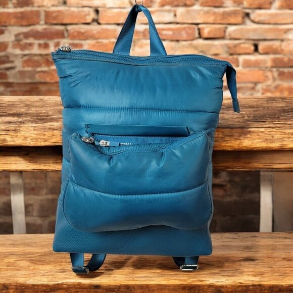 Laundry by Shelli Segal Blue Puffer Backpack with Detachable Crossbody Bag - Picture 1 of 14